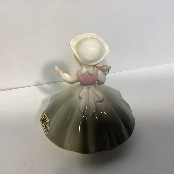 Josef Original Nurse figurine - Picture 3 of 8